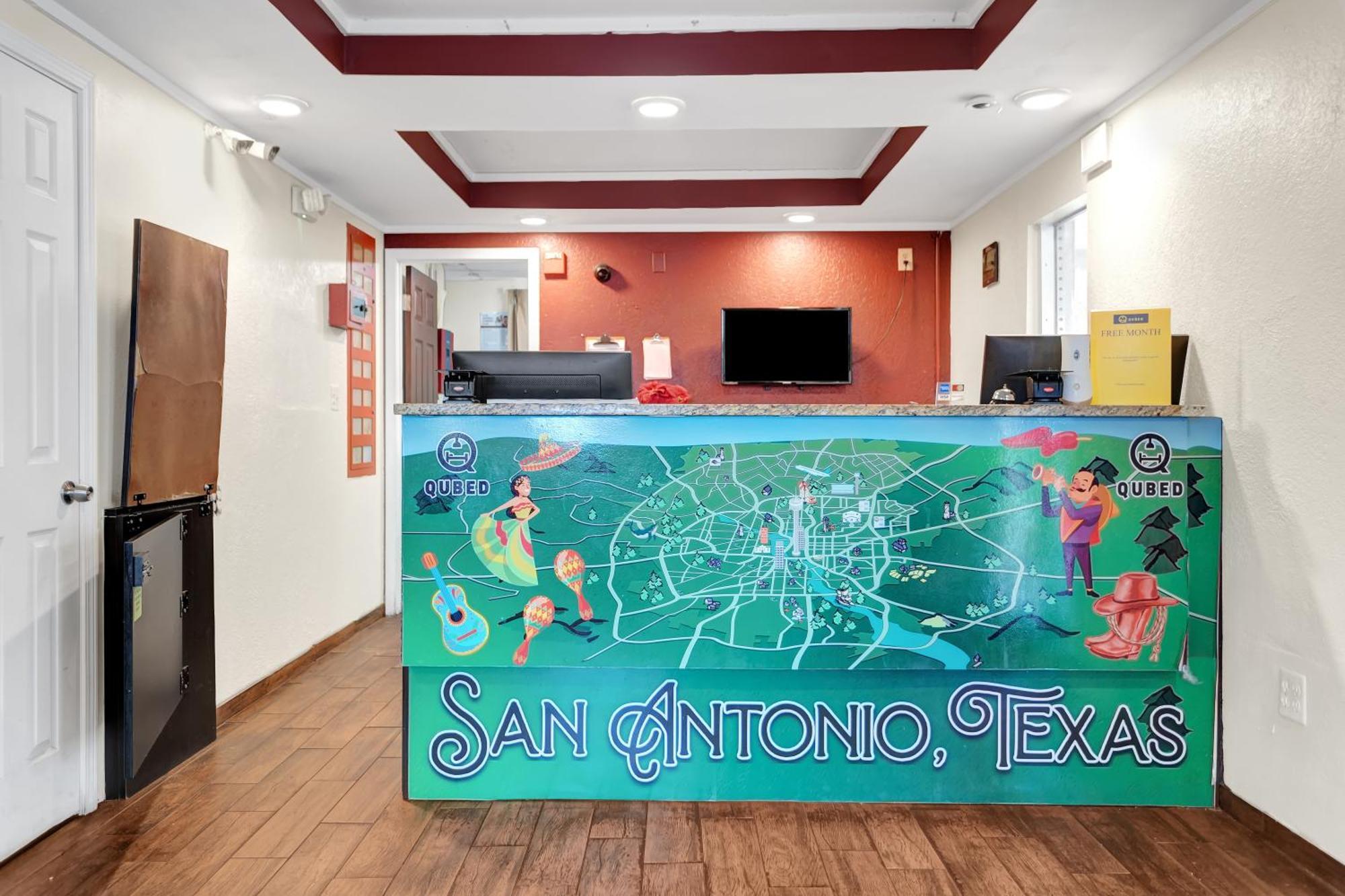 Qubed San Antonio Hotel Bagian luar foto